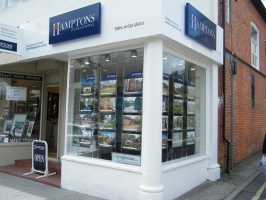 Hamptons International Sales, Newbury