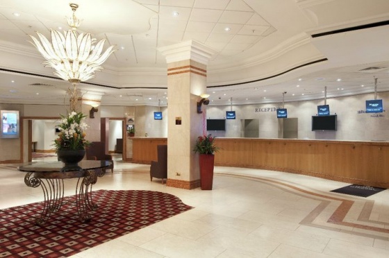 Hilton Birmingham Metropole Hotel - Lobby