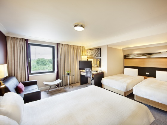 Hilton Manchester Airport Hotel - Guestroom