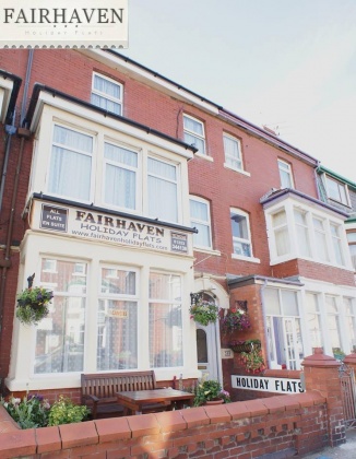 Fairhaven Holiday Flats - Fairhaven Front